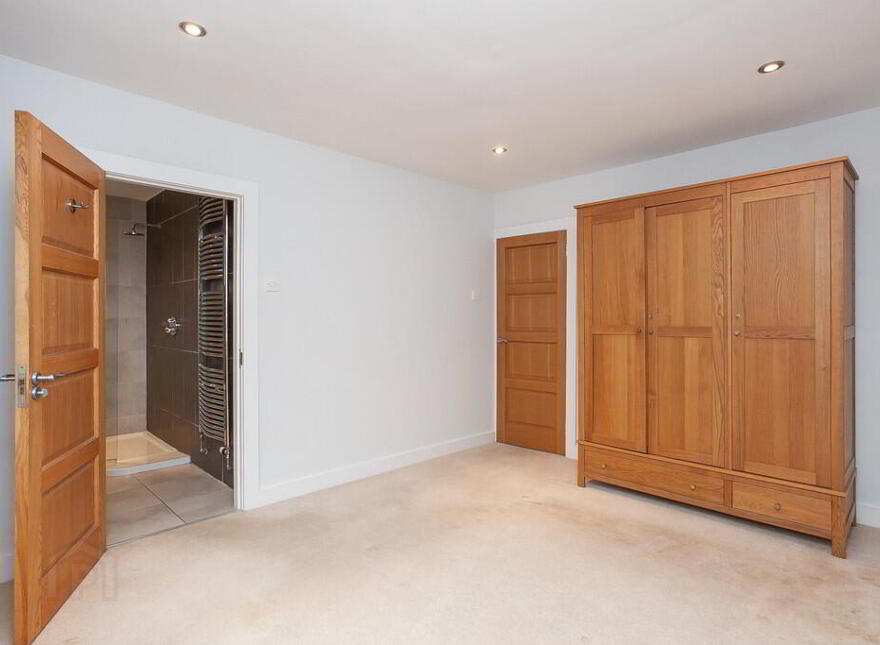 1 Fort Road, Purdysburn Hill, Belfast, BT8 8LX