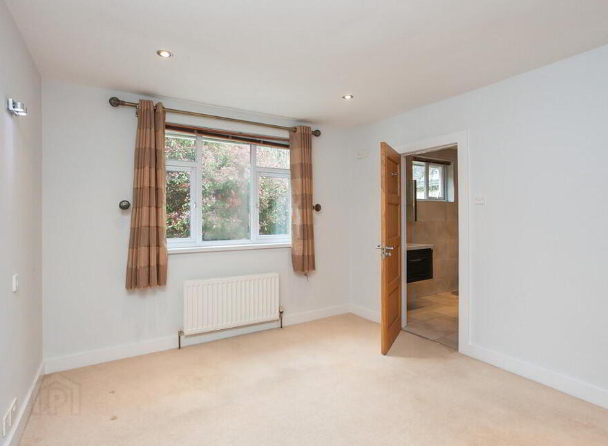 1 Fort Road, Purdysburn Hill, Belfast, BT8 8LX