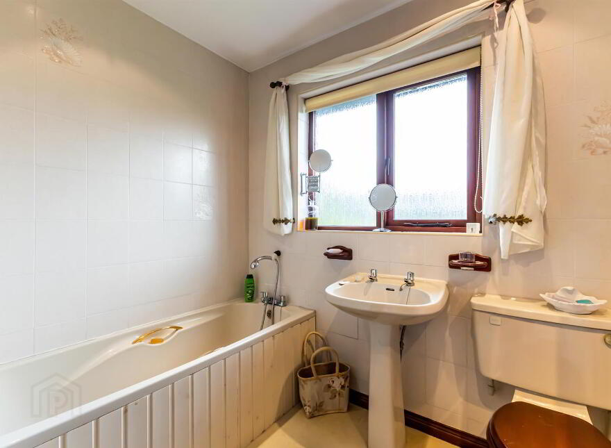 4 Strangford View, Killinchy, BT23 6SZ