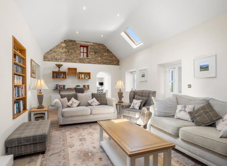 Inish Reach, Tievegarriff, Moyard, Connemara, H91T9CA