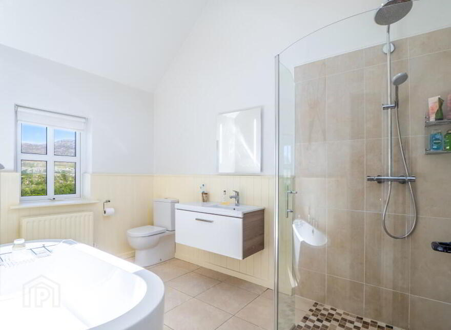Inish Reach, Tievegarriff, Moyard, Connemara, H91T9CA