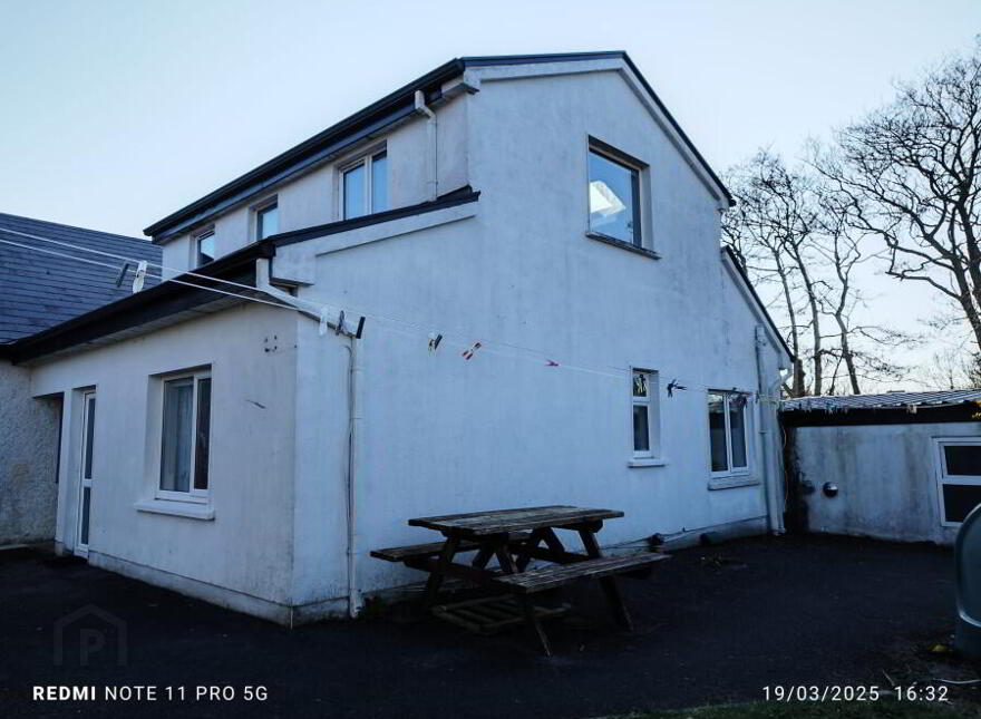 Naoimh Áine, Carna Village, Connemara, Carna, H91ET8K