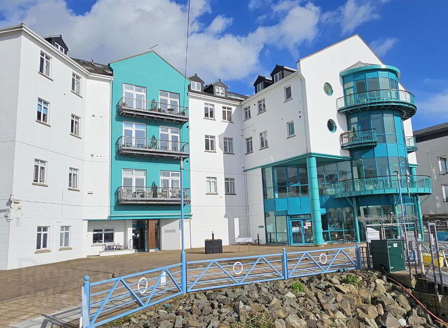 4 Quayside, Carrickfergus, BT38 8BJ photo