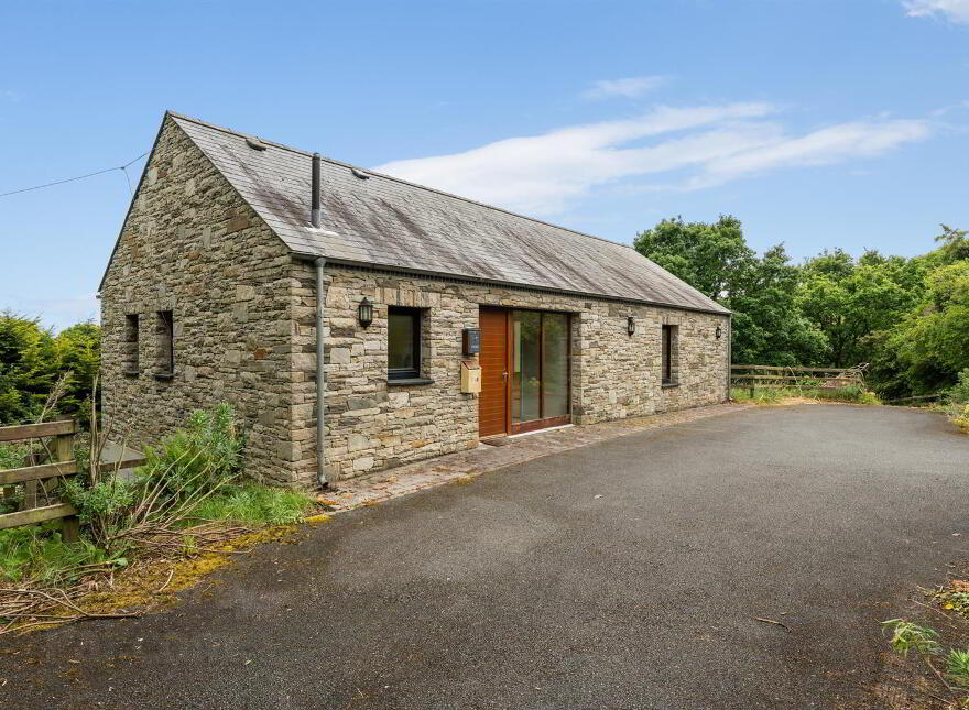 9 Golden Glen Road, Newtownards, BT23 4YT photo