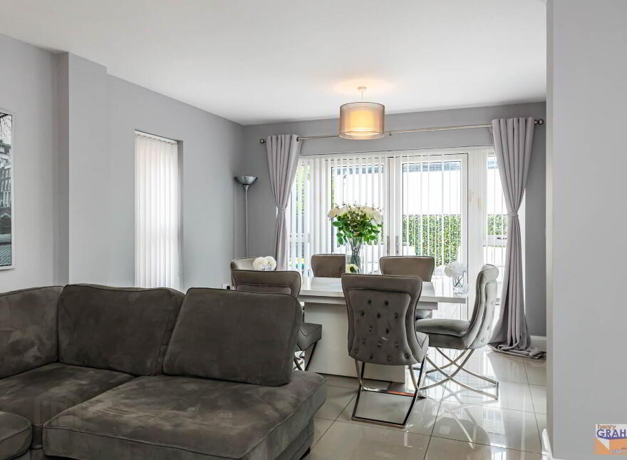1 Royal Gardens, Kesh Road, Lisburn, BT27 5WF