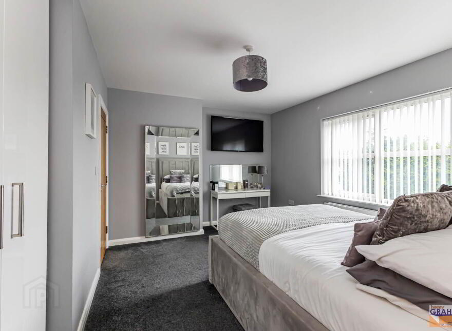 1 Royal Gardens, Kesh Road, Lisburn, BT27 5WF