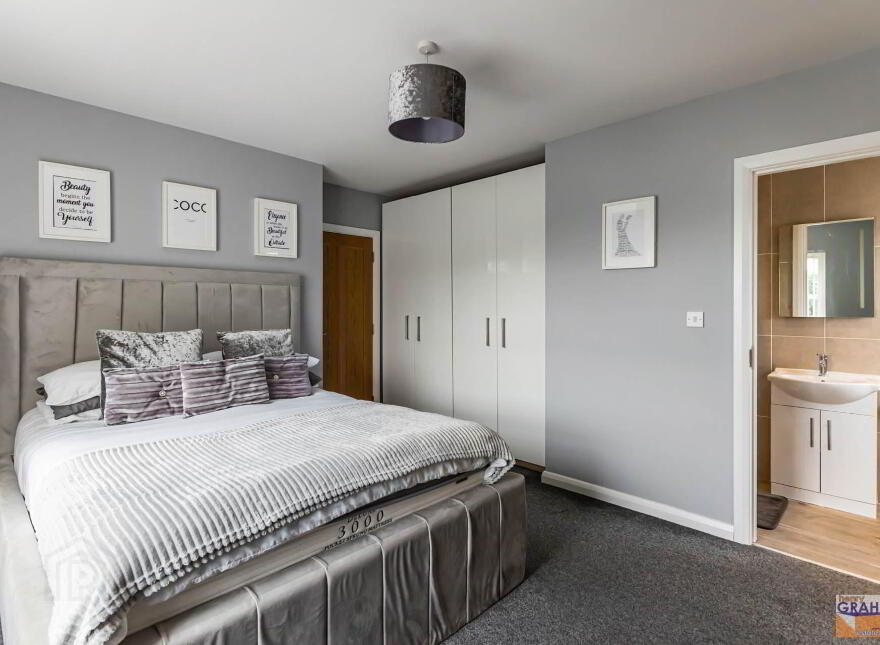1 Royal Gardens, Kesh Road, Lisburn, BT27 5WF