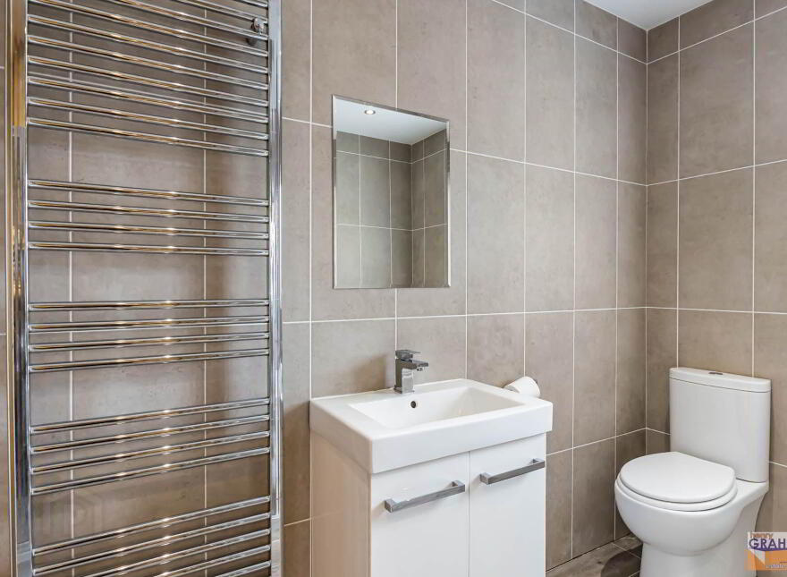 1 Royal Gardens, Kesh Road, Lisburn, BT27 5WF