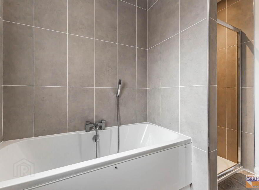 1 Royal Gardens, Kesh Road, Lisburn, BT27 5WF