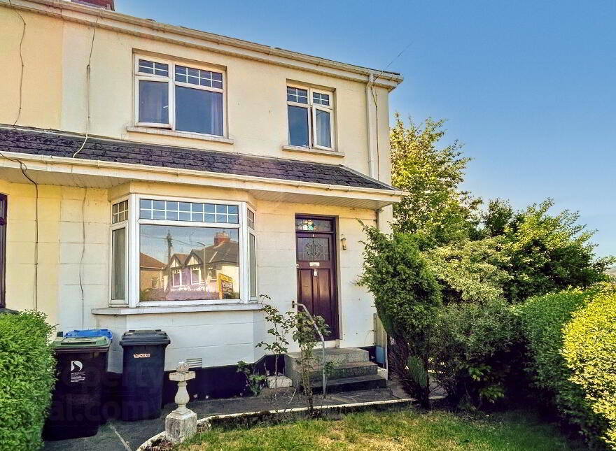 1 Hayesbank Park, Derry/Londonderry, BT47 2AZ photo