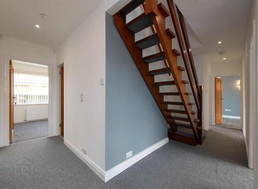 5 Cairnshill Park, Belfast, BT8 6RG