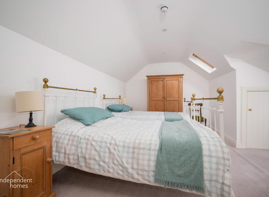 17 Tower Road, Larne, BT40 1AB