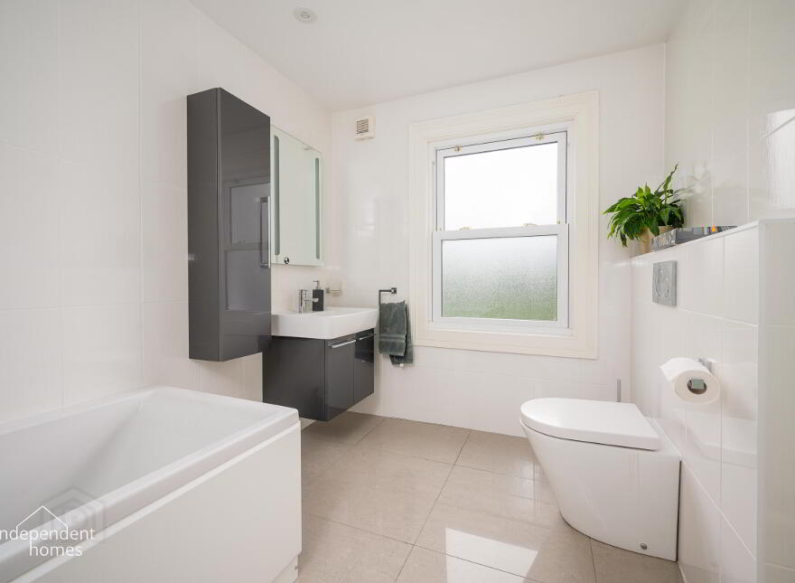 17 Tower Road, Larne, BT40 1AB