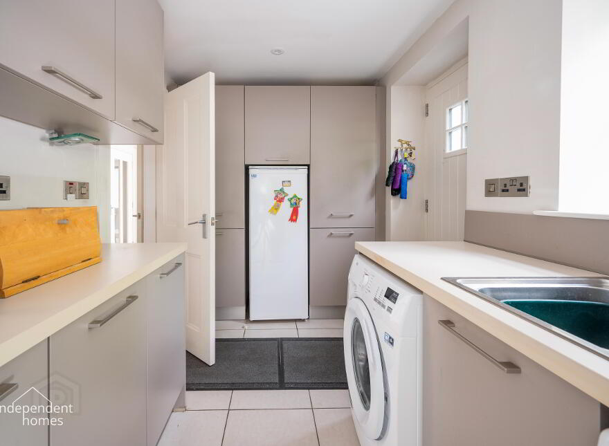 17 Tower Road, Larne, BT40 1AB