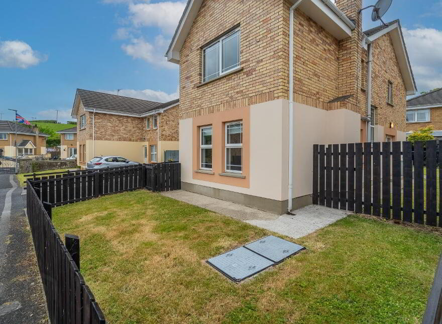 10 Danton Manor, Artigarvan, Strabane, BT82 0NT