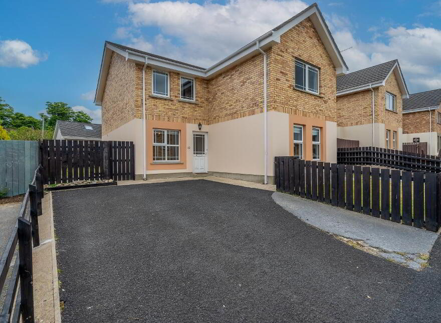 10 Danton Manor, Artigarvan, Strabane, BT82 0NT