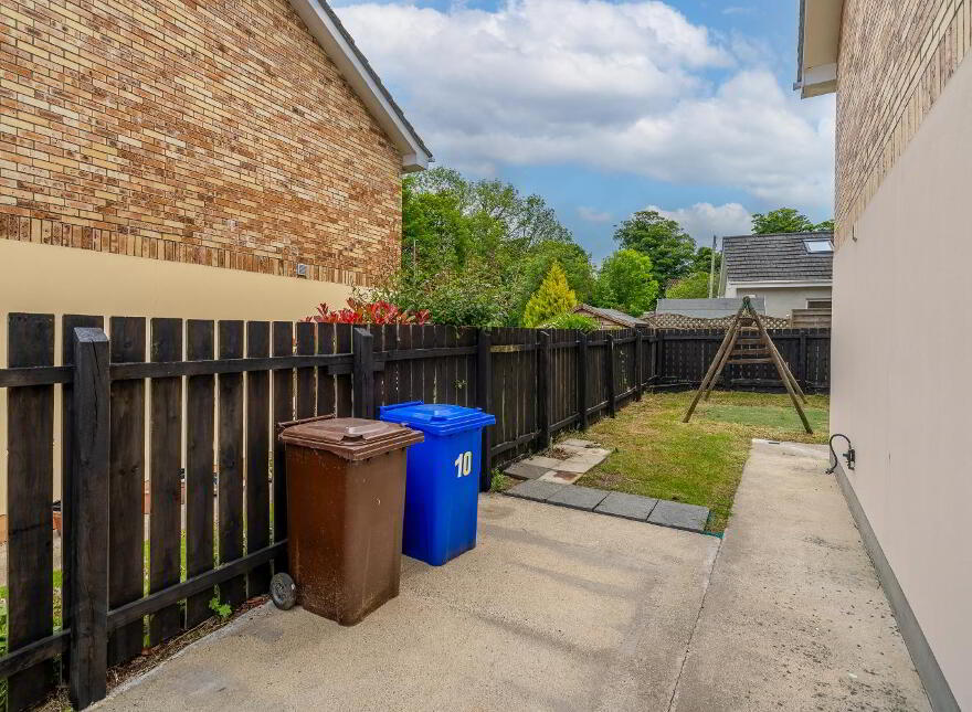 10 Danton Manor, Artigarvan, Strabane, BT82 0NT
