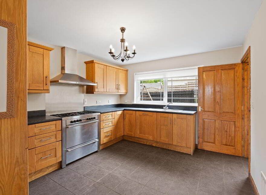 10 Danton Manor, Artigarvan, Strabane, BT82 0NT