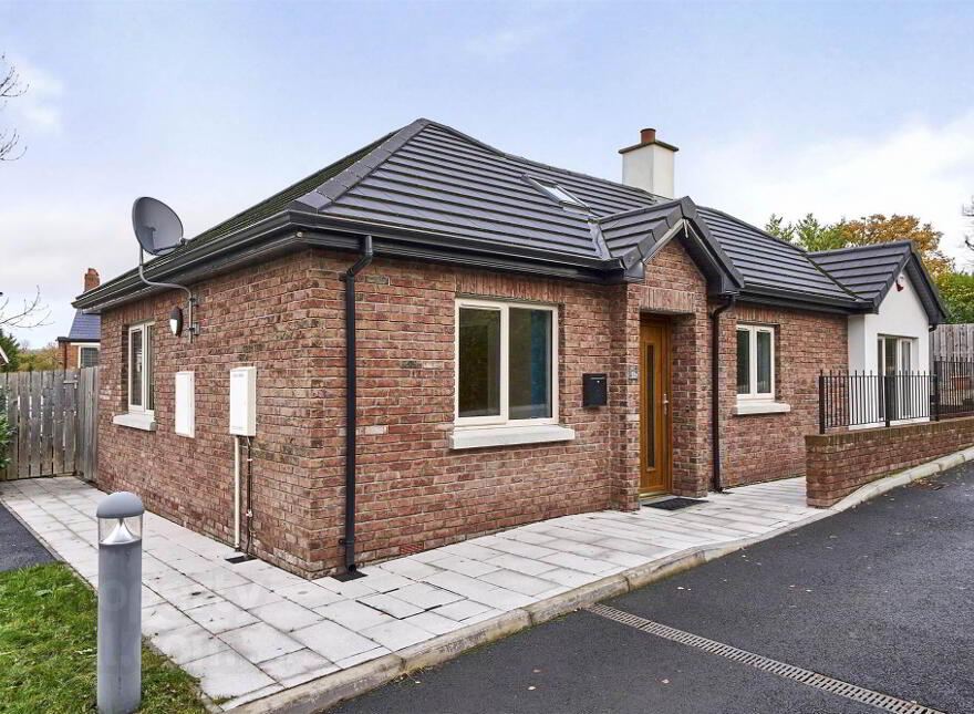 1b Kingsway Drive, Belfast, BT5 7DP photo