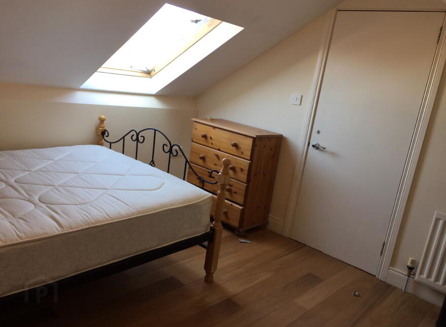 Room 1, Belfast City Centre, Wolseley Street, Belfast, BT7 1LG