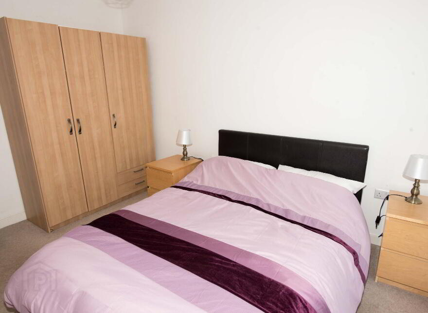 13.02 The Obel, Belfast, BT1 3NH