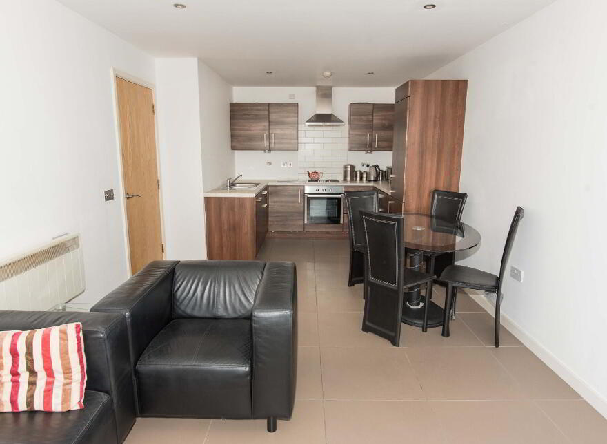 13.02 The Obel, Belfast, BT1 3NH