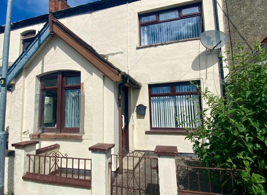 14 Fairymount Terrace, Carrickfergus, BT38 7HN photo
