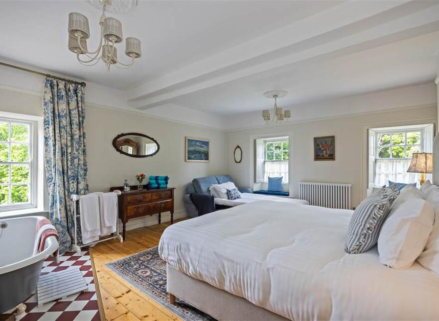 Murlough Country House, 25 Keel Point, Dundrum, Newcastle, BT33 0NQ
