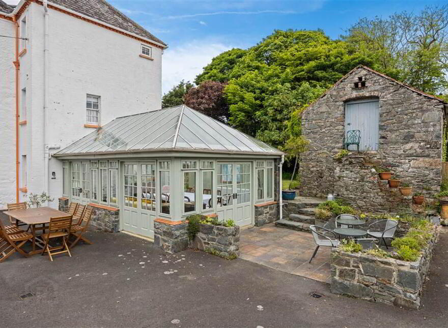 Murlough Country House, 25 Keel Point, Dundrum, Newcastle, BT33 0NQ