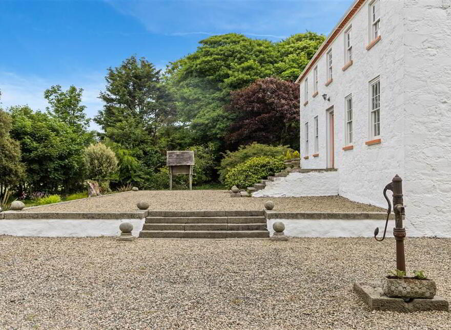 Murlough Country House, 25 Keel Point, Dundrum, Newcastle, BT33 0NQ