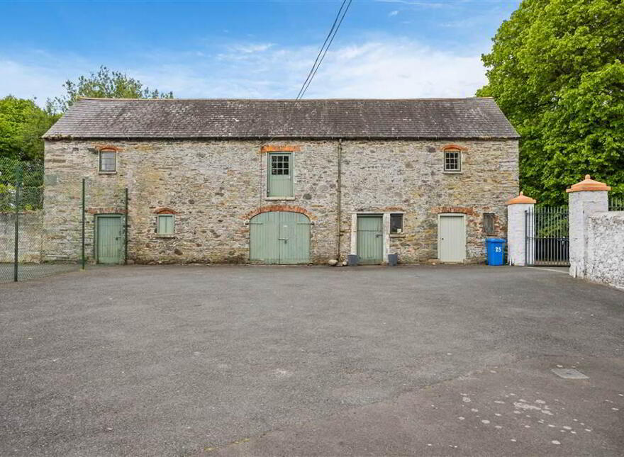 Murlough Country House, 25 Keel Point, Dundrum, Newcastle, BT33 0NQ