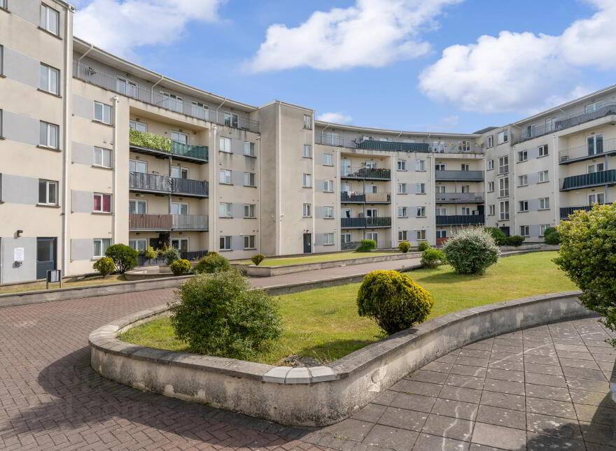 171c Aras Na Cluaine, Clondalkin, Dublin, D22Y520 photo