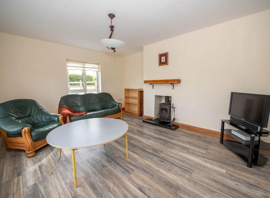 Massmount, Tamney, Fanad, F92EK12