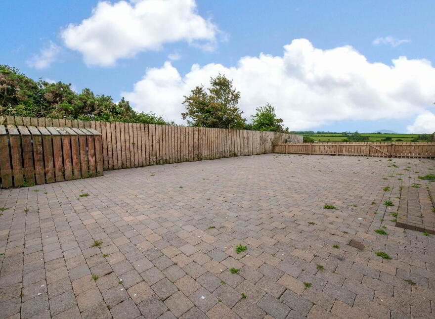 Massmount, Tamney, Fanad, F92EK12