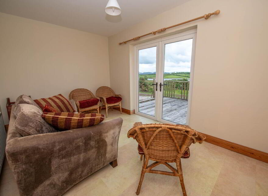Massmount, Tamney, Fanad, F92EK12