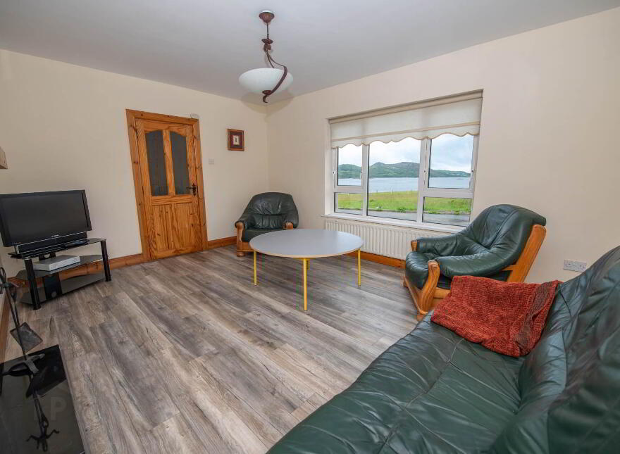 Massmount, Tamney, Fanad, F92EK12