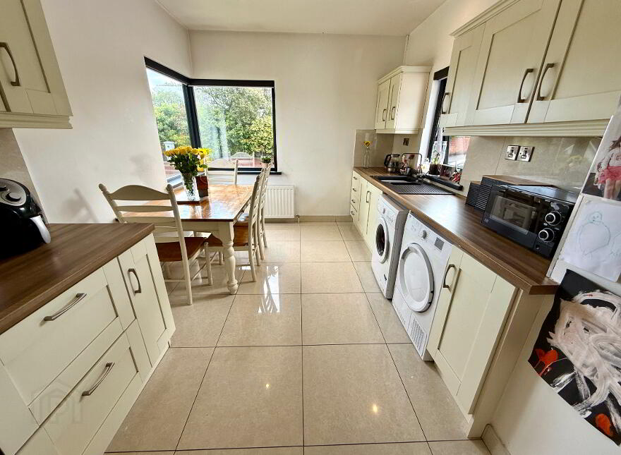29 Caw Park, Limavady Road, Derry, BT47 6LZ