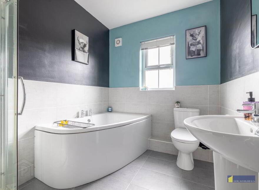 90 Castle Manor, Kesh, BT93 1RT