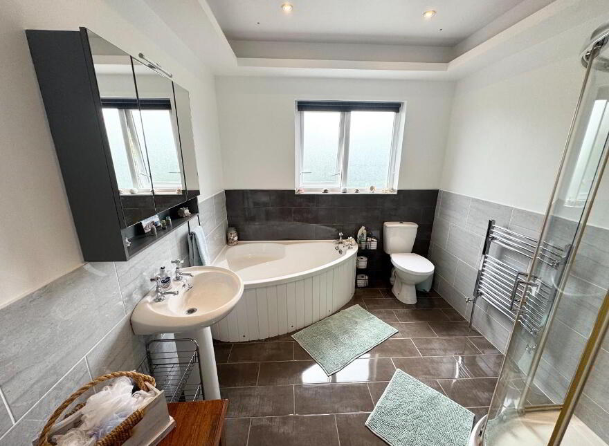 20 Carnanreagh Road, Park, Claudy, BT47 4AU