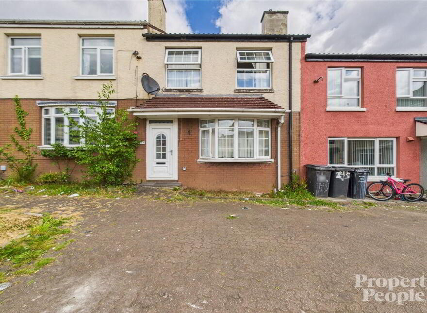 49 Laurelbank, Dunmurry, Belfast, BT17 0RR photo