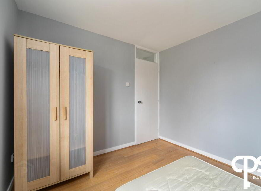 6 Hampton Place, Belfast, BT7 3BZ