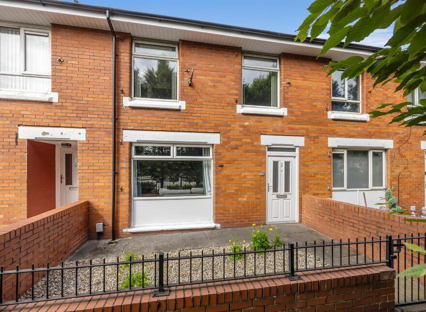76 Newtownards Road, Belfast, BT4 1GW photo