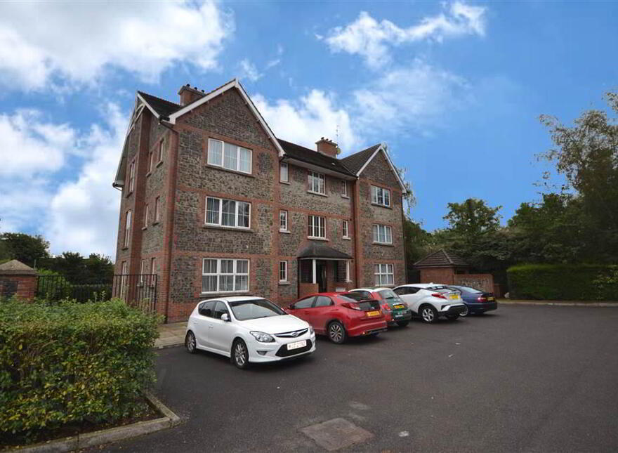 34 Lagmore Glen, Belfast, BT17 0UZ photo