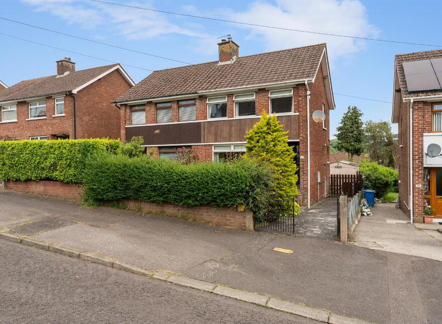 28 North Sperrin, Belfast, BT5 7HU photo