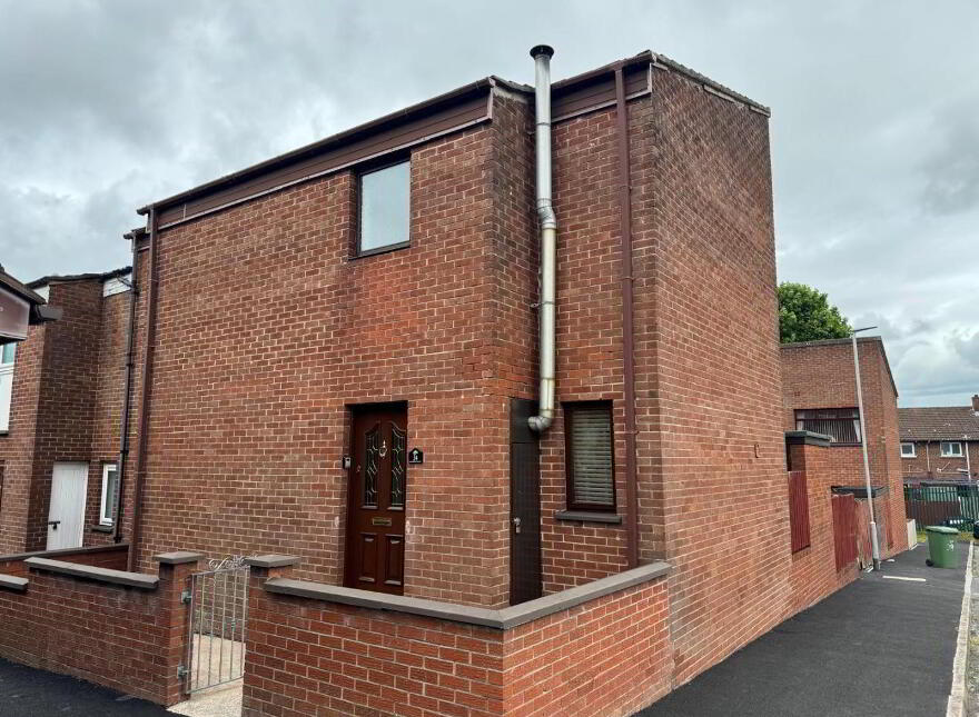 34 Thornleigh, Lurgan, BT66 6ER photo