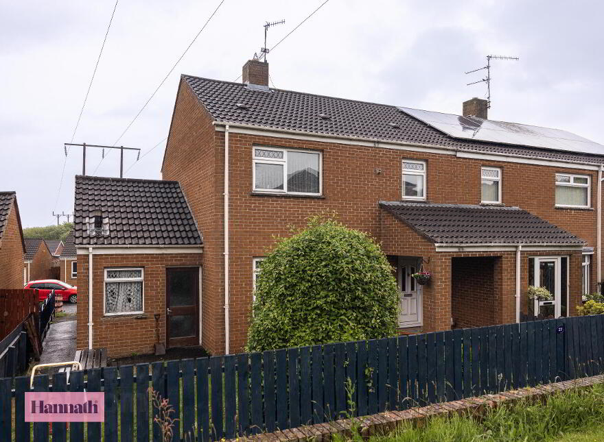 27 Cedar Park, Portadown, Craigavon, BT63 5LL photo