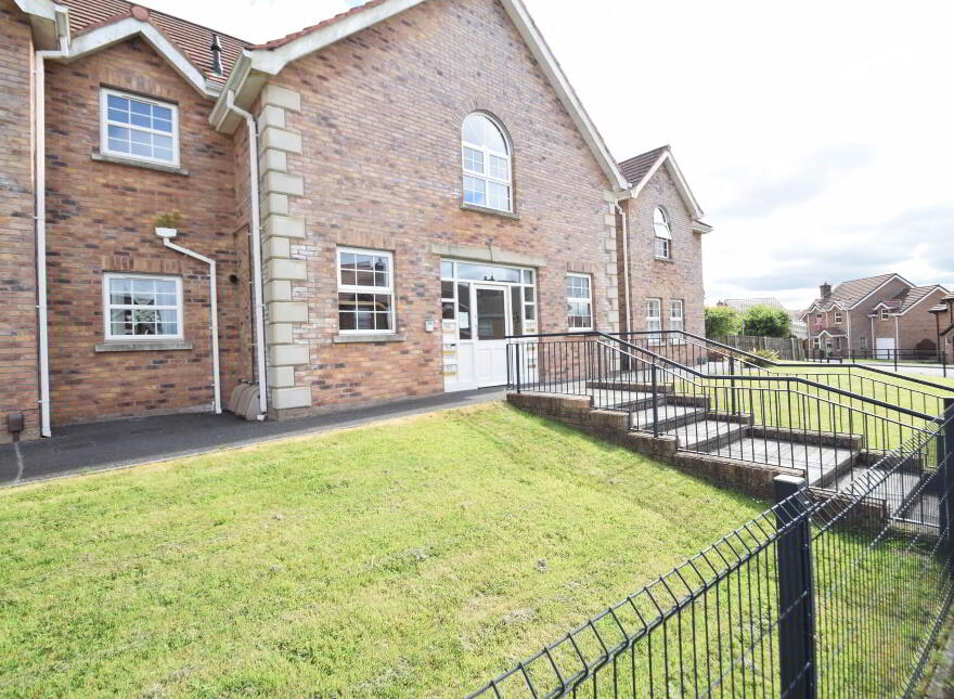 62 Mount Eagles Way, Belfast, BT17 0WT photo