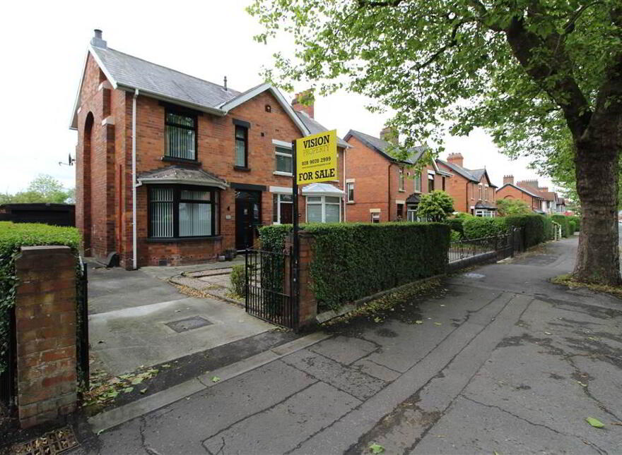 363 Castlereagh Road, Belfast, BT5 6AB photo