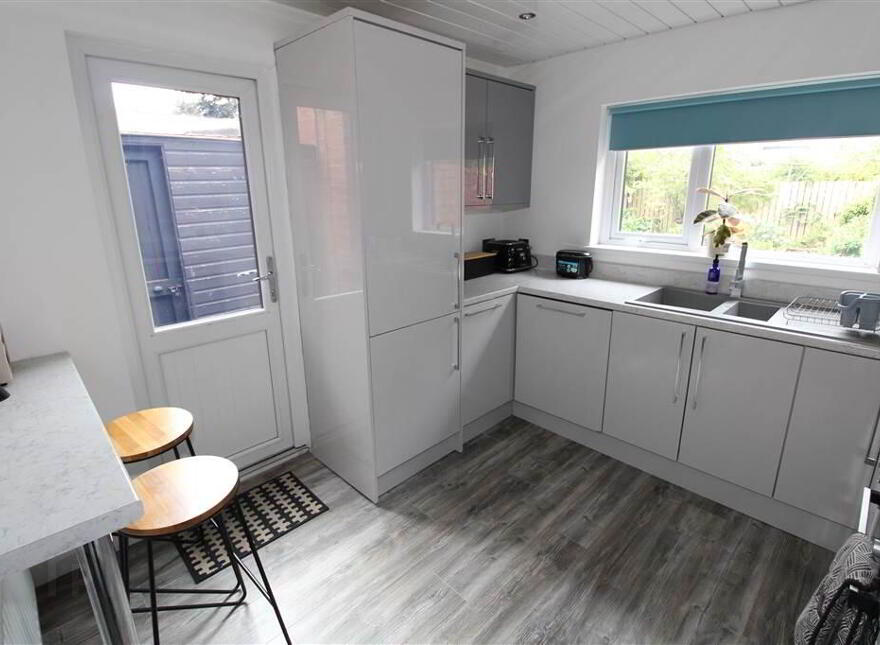 363 Castlereagh Road, Belfast, BT5 6AB