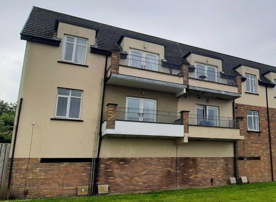 6 Tamneymore Close, Strabane Old Road, Derry, BT47 2FB photo